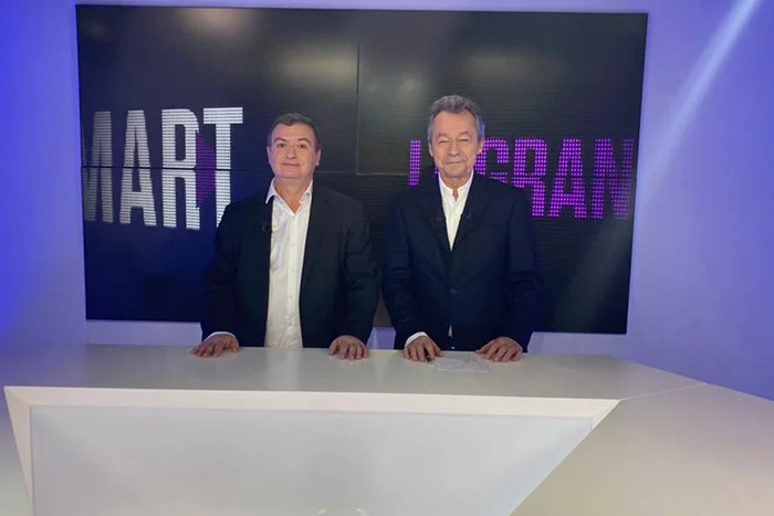 Michel Denisot and Jérôme Tomaselli on the B-SMART tv set